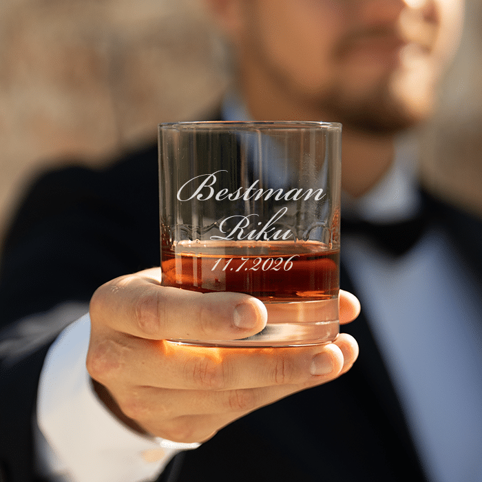 Viskilasi kaiverruksella, bestman