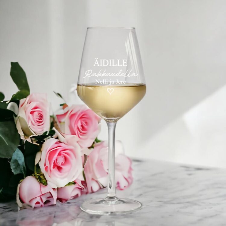 Viinilasi kaiverruksella, äidille