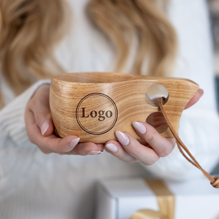 Kuksa logolla, vaalea