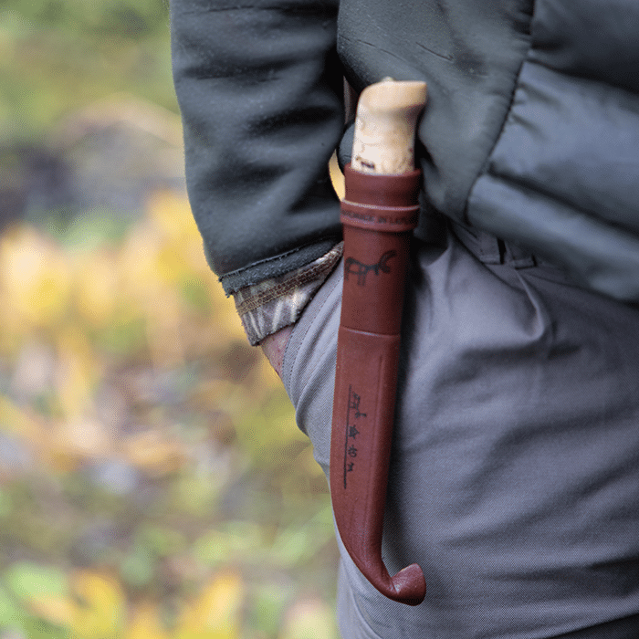 Puukko kaiverruksella, visakoivu - Image 4
