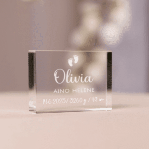 Lasikoriste nimellä on ihana ristijäislahja