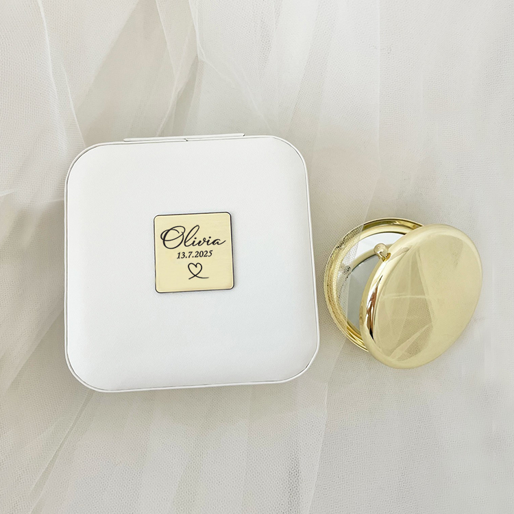 Korurasia kaiverruksella ja peili - Image 2