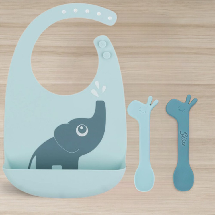 Done by Deer lusikkasetti nimellä ja ruokalappu, lahja vauvalle