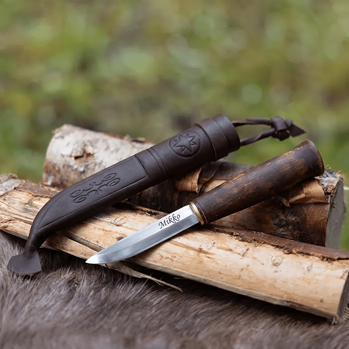 Puukko kaiverruksella, tumma visakoivu