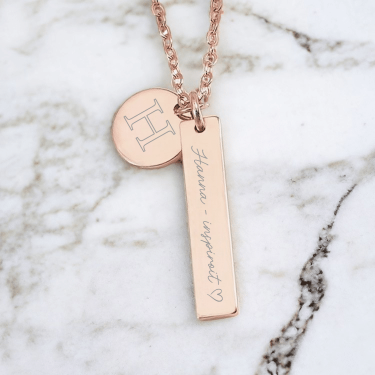 Koru kaiverruksella, lahja opettajalle