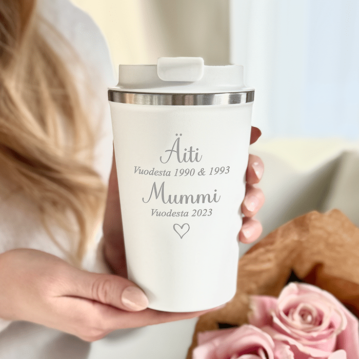 Termosmuki kaiverruksella, äiti