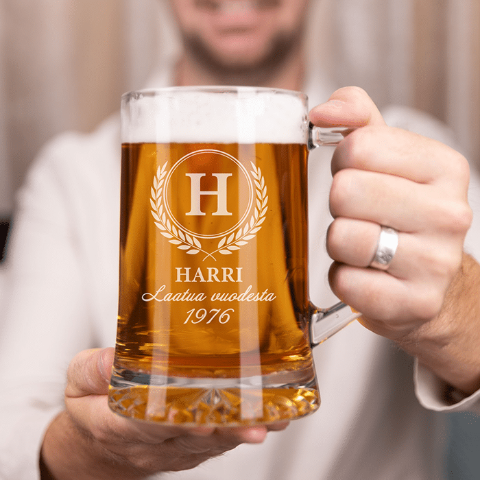 Oluttuoppi kaiverruksella, lehtikuvio