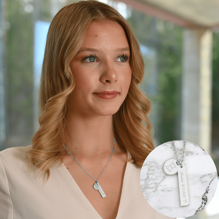 Koru kaiverruksella, valmistujaislahja