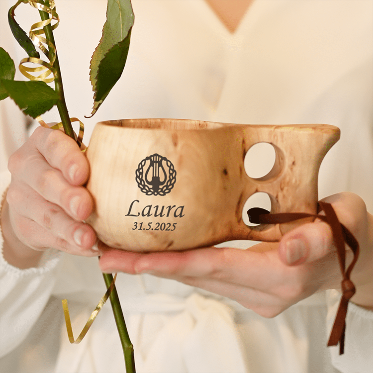 Visakoivukuksa, lyyra