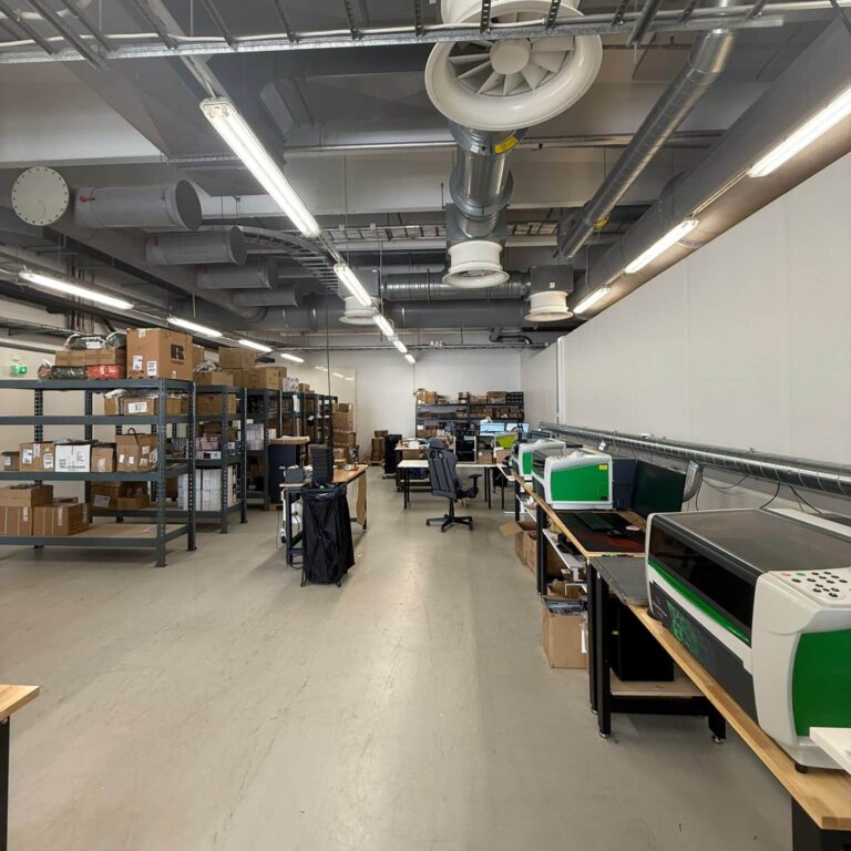 90389cd9-06eb-40e3-b7c8-0e0a77b0b981