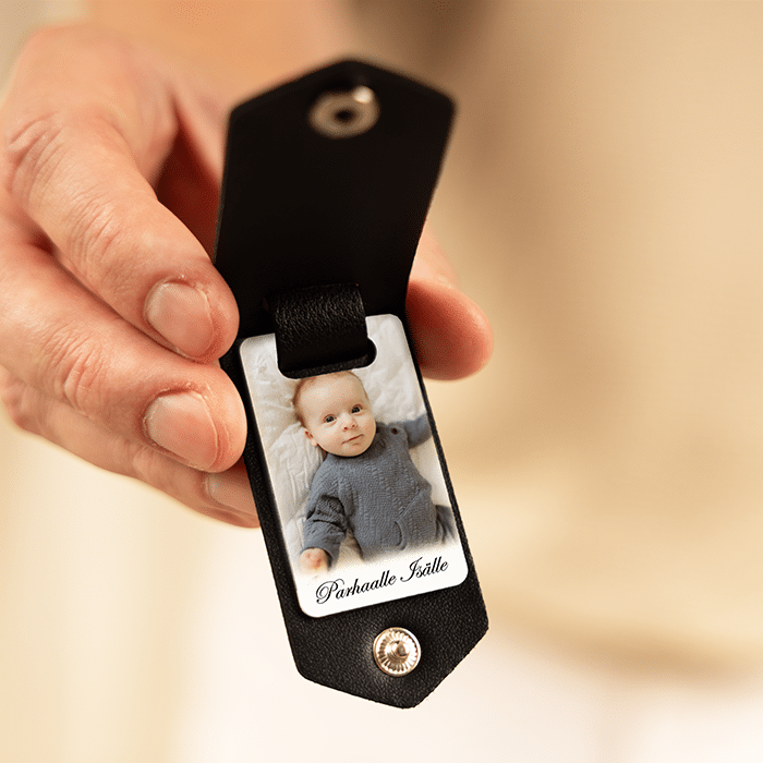 Avaimenperä omalla kuvalla