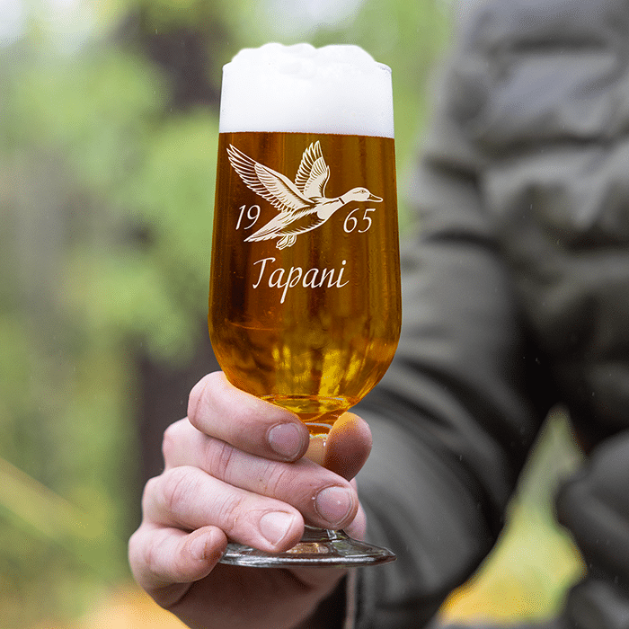 Olutlasi – Oma eräeläin ja kaiverrus - Image 2