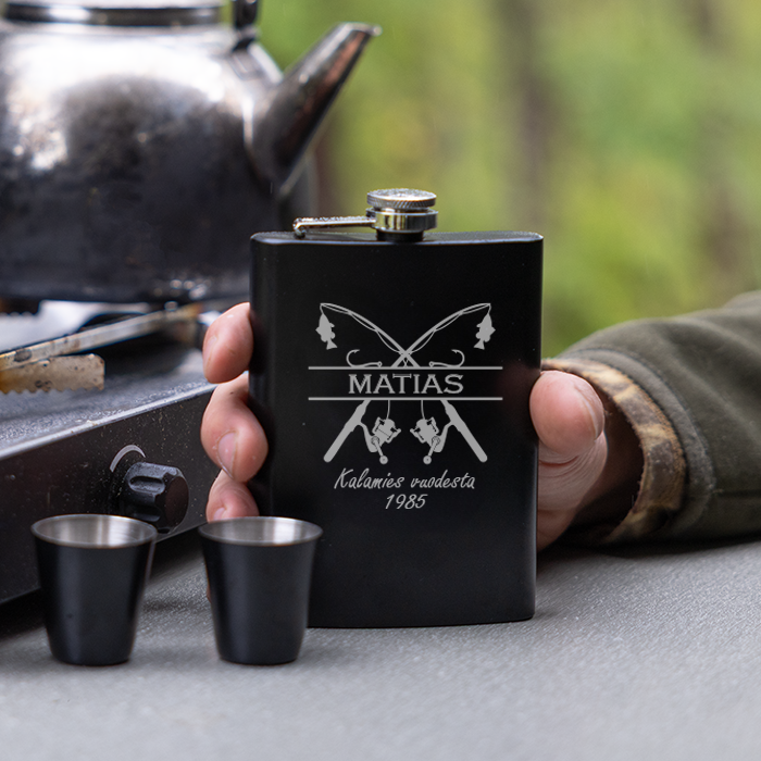 Taskumattisetti kaiverruksella, kalastus