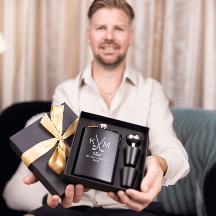 Taskumattisetti, Jääkiekko - Image 2