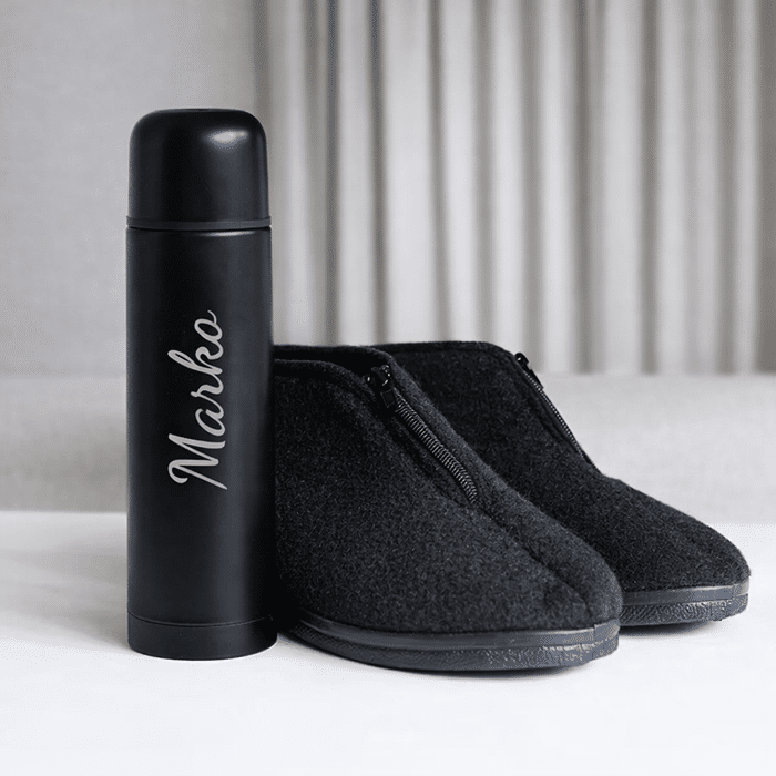 Termospullo ja tohvelit -lahjasetti