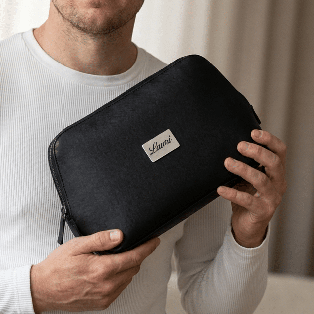 Miesten toilettilaukku nimellä